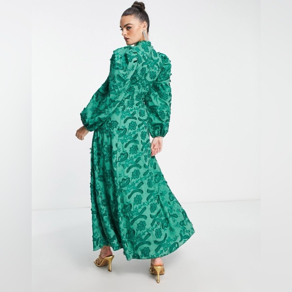 ASOS DESIGN belted maxi skater dress in textured jacquard in green - Picture 2 of 4